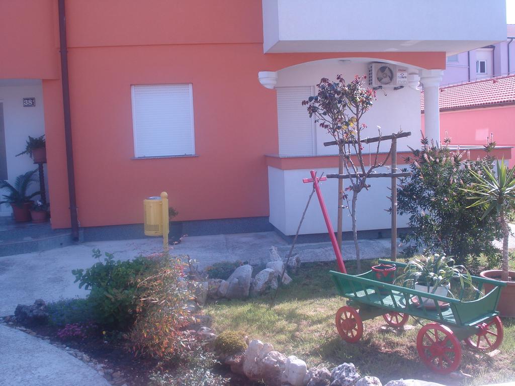 Apartments Buzleta Fazana Exterior photo